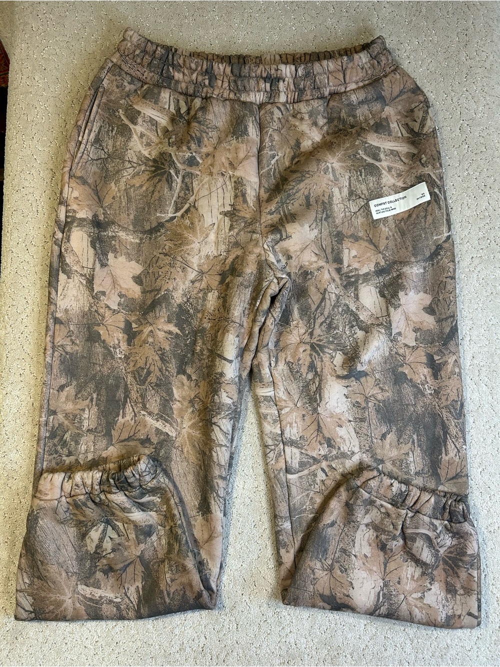 NWOT Comfrt Unisex Camouflage Fleece Sweatpants Elastic Waist Tapered Leg XL